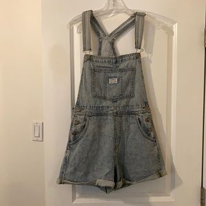 Vintage levi strauss short overalls, light denim